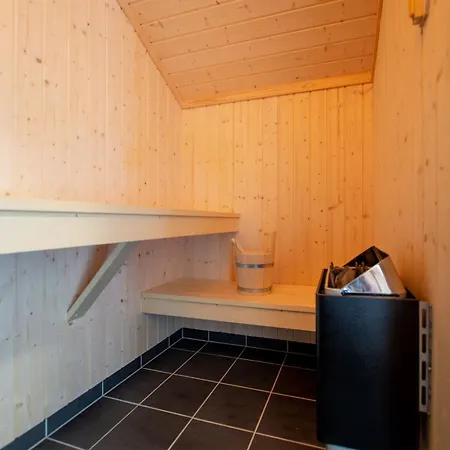 Helles Baltisches Zuhause Fuer 8 Personen Großenbrode